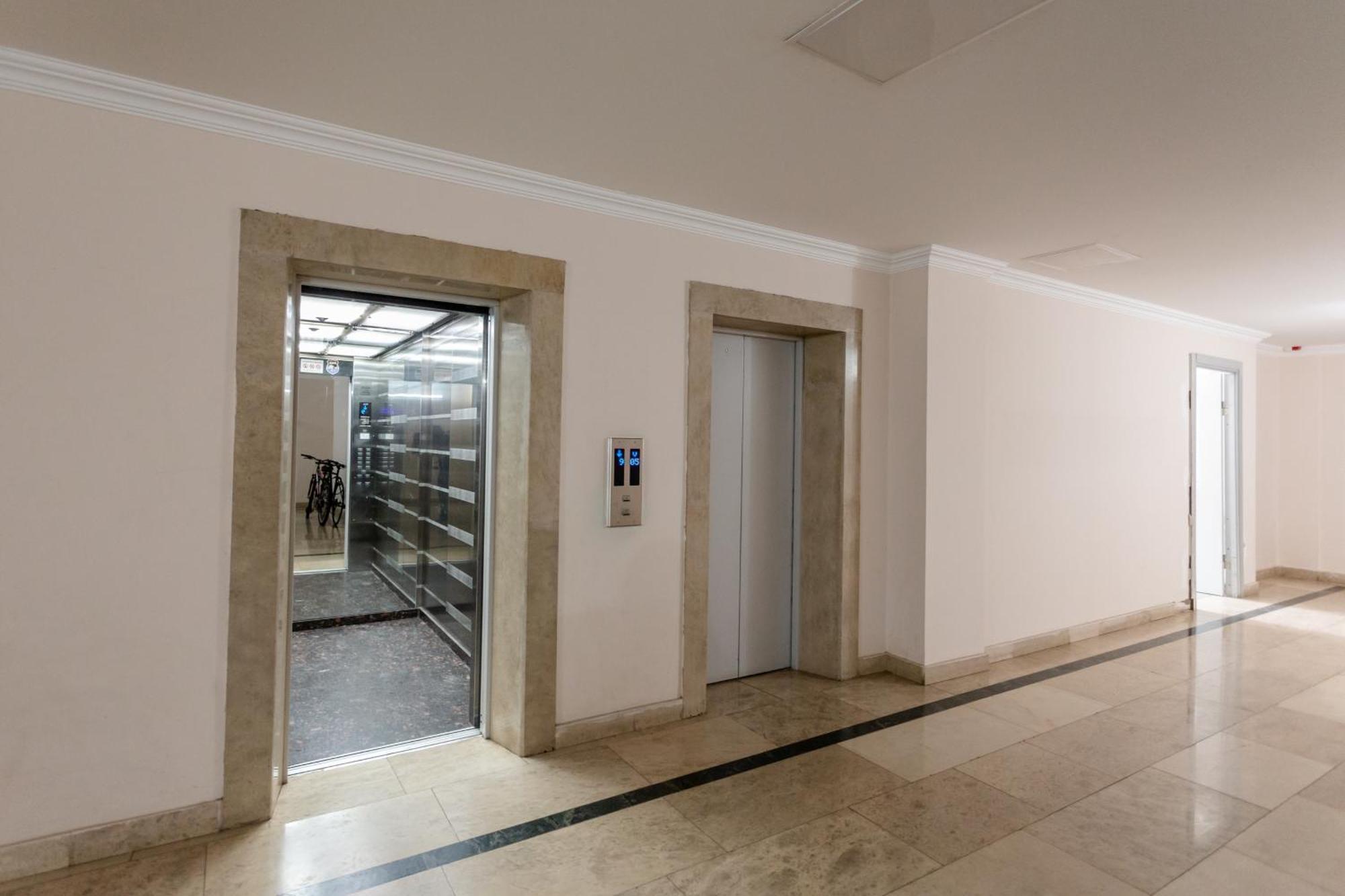 The Grand Apartment Lll Τυφλίδα Εξωτερικό φωτογραφία