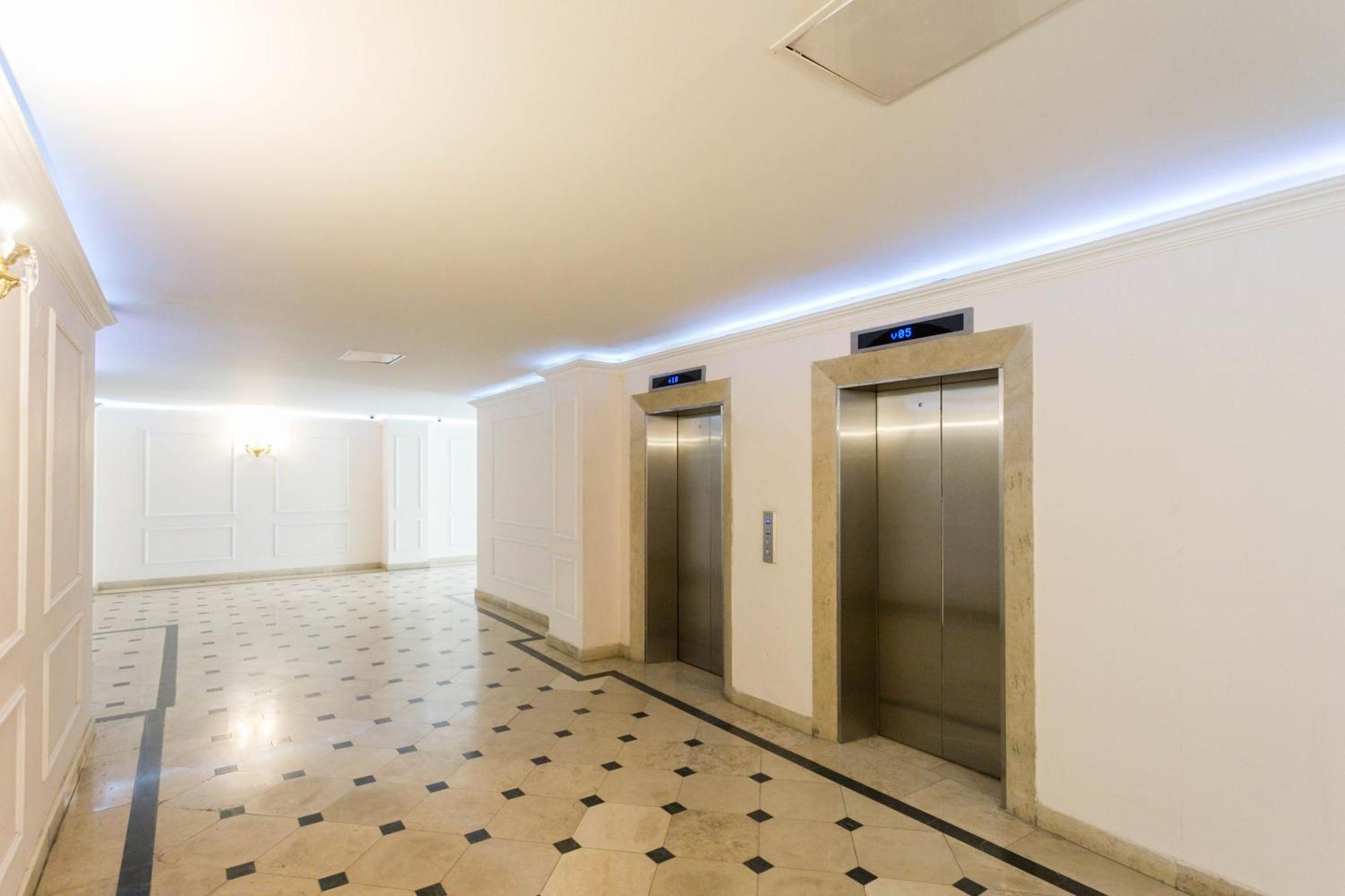 The Grand Apartment Lll Τυφλίδα Εξωτερικό φωτογραφία