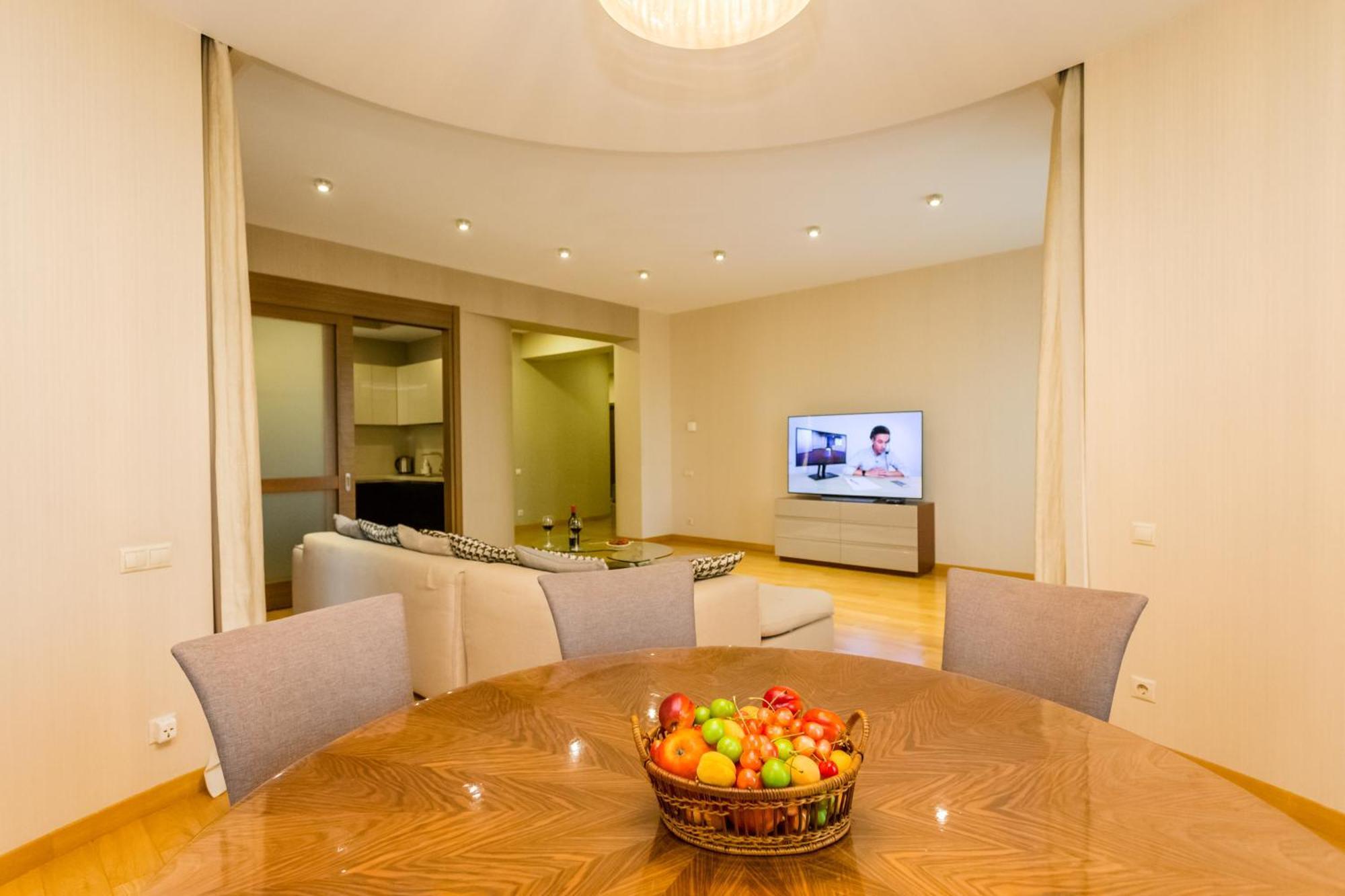 The Grand Apartment Lll Τυφλίδα Εξωτερικό φωτογραφία