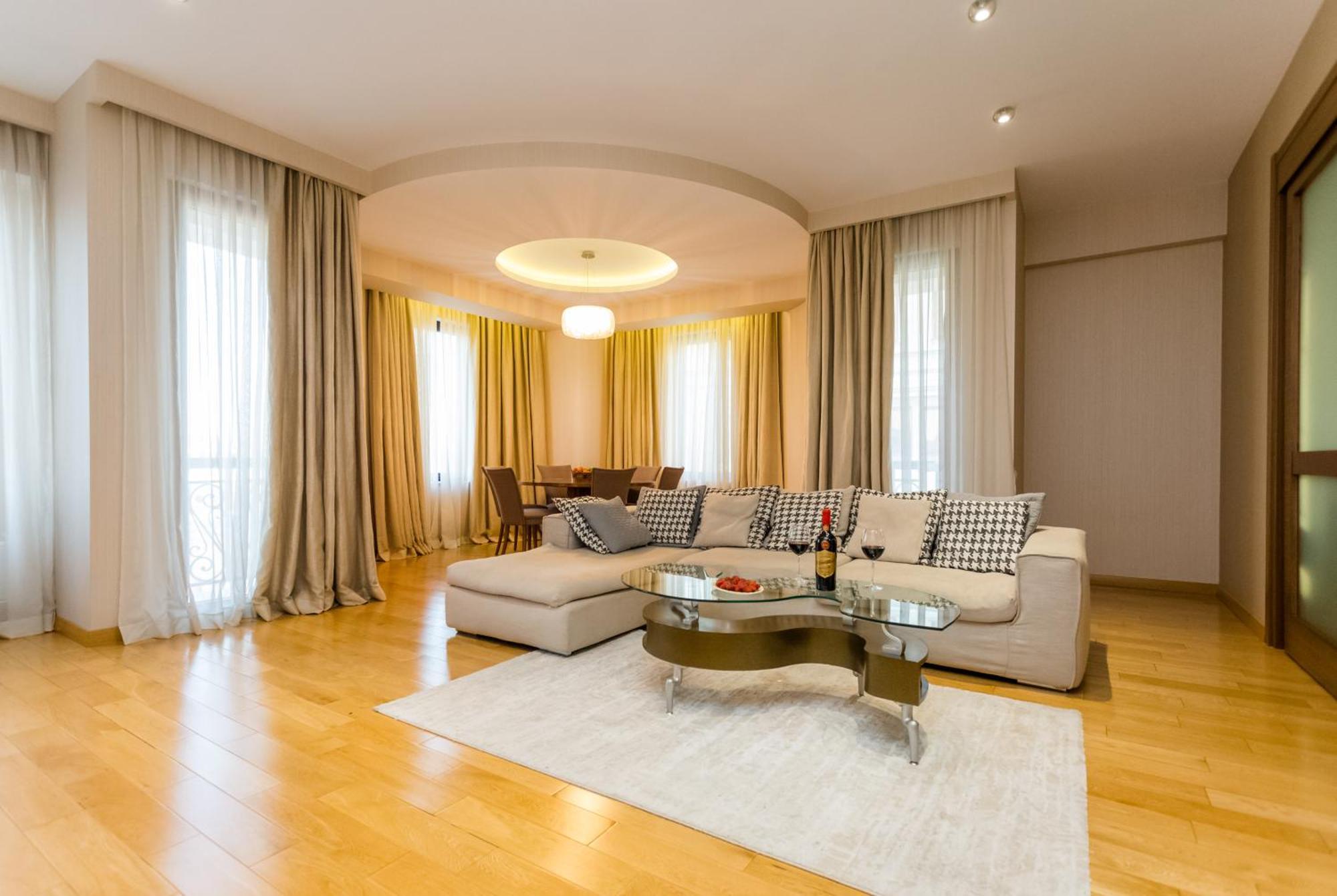 The Grand Apartment Lll Τυφλίδα Εξωτερικό φωτογραφία